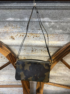 Camo wristlet/crossbody